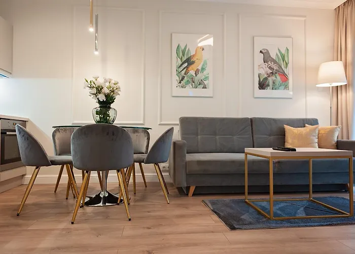 3 Rooms In Mennica Residence
