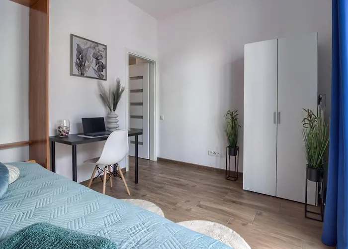 Geodezyjna \'70 Cozy Rooms P2