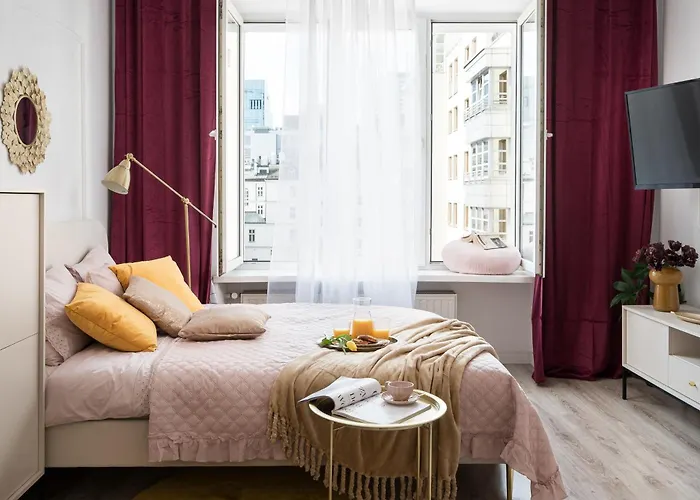 Pink Elephant 2X1Br Studio In Historic Tenement House 1 Km From Warsaw Central