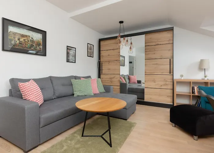 Family Apartment In Warsaw With 3 Bedrooms & Ac Near Metro Stoklosy By Noclegi Renters