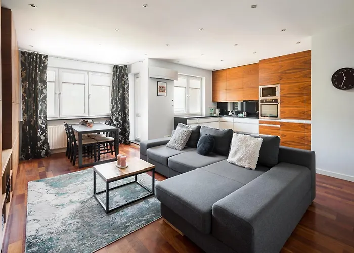 Wola Ulrychow Homely Apartment
