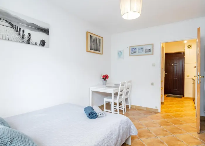 Cinnamon Apartment Metro Swietokrzyska