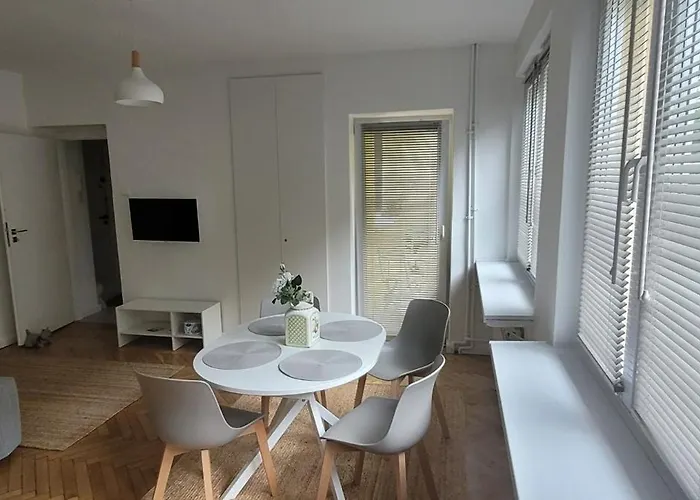 Fitmaison Apartment Ochota