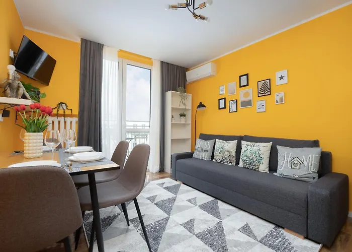 Apartament Na Alejach Jerozolimskich Przy Palacu Kultury I Nauki By Noclegi Renters
