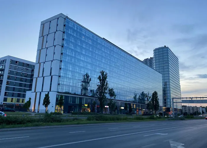Apartamenty Wola Tower Na Prymasa - Z Widokiem Na City