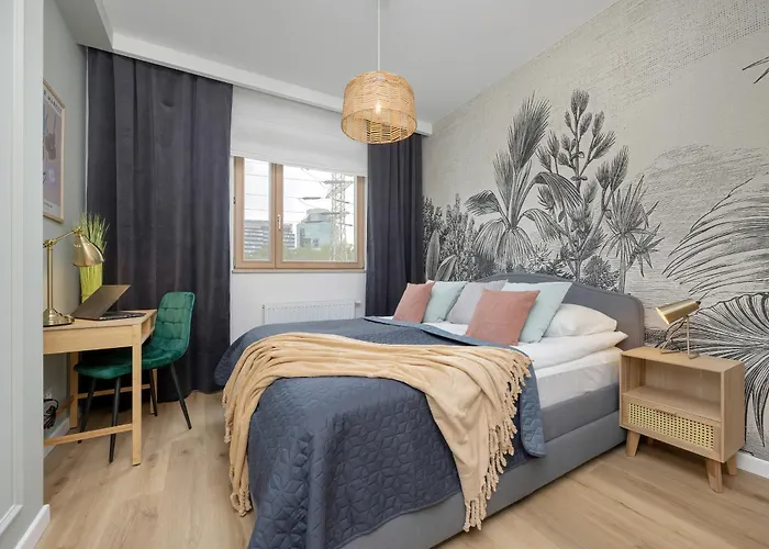 Nowoczesne Apartamenty Z Balkonem Kolejowa Nu Warszawa Wola By Noclegi Renters