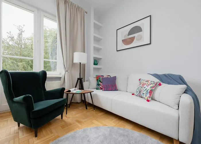 Elegant Filtry Apartment With Parking In Warsaw By Noclegi Renters