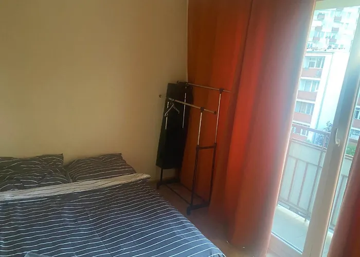 Warsaw Rooms