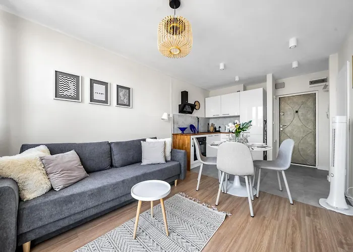 Hala Mirowska Apartment - 9Th Floor, City View - By Rentujemy