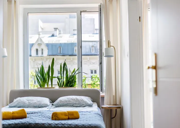 Greenpoint Hoza Apartment