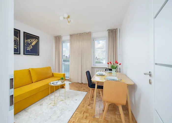 Ludna Apartment Overlooking The Center By The Vistula River Warsaw By Noclegi Renters