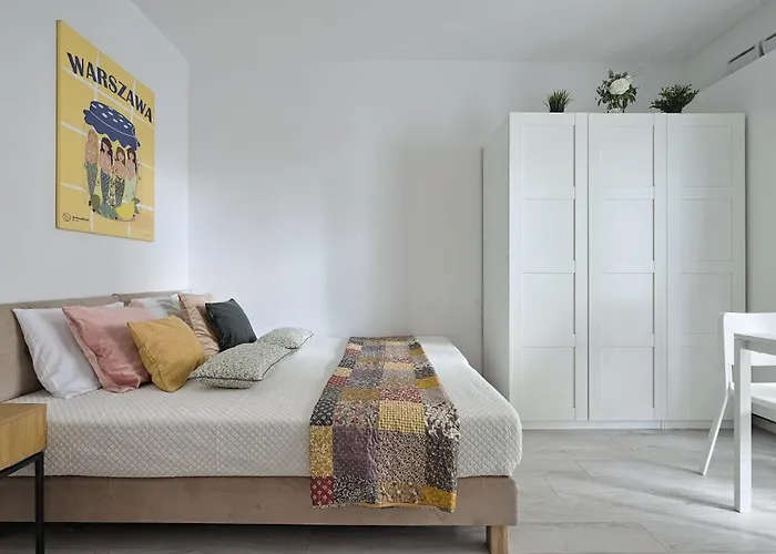 Urbannestgroup - Old Town Studio S27