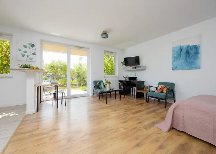 Exceptional Studio With Parking And Garden By Noclegi Renters