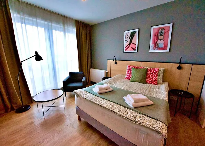 Bk Aparthotel Praga - National Stadium - Comfortable Apartment For 4 People