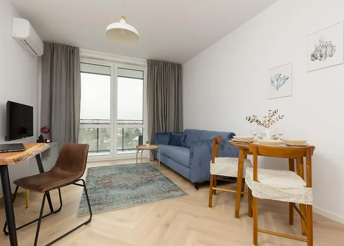 Warsaw Skyline Apartment By Noclegi Renters