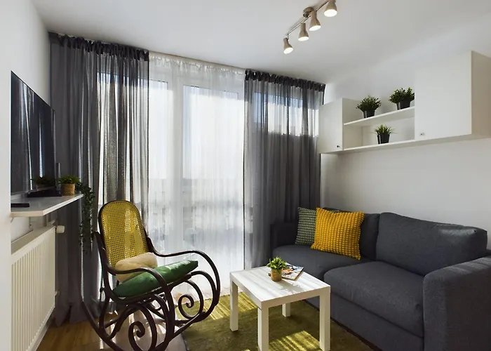 Centrum Warszawy Piekne Studio Dla 3 Osob By Rent Like Home