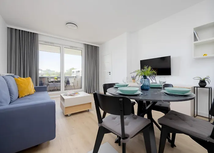 Comfortable Apartment With Parking By Noclegi Renters