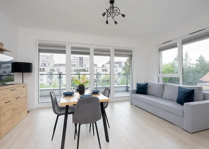 Bright & Modern Apartment With Balcony In Bemowo District By Noclegi Renters