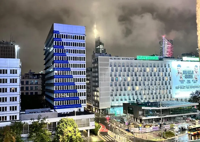Marszalkowska Street Centrum Netflix