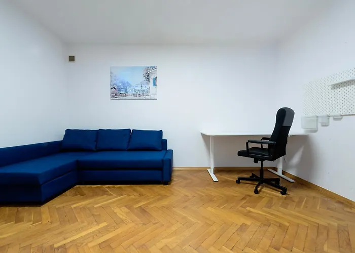 Very Quiet Flat In The Old Town