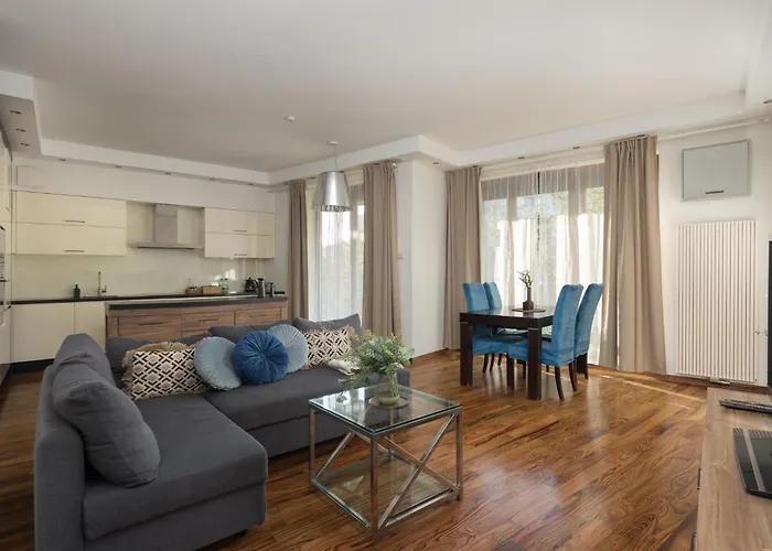 Royal Wilanow 2-Bedroom Apartment