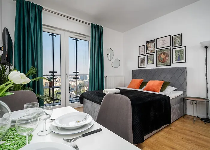 Kasprzaka 31 Free Parking By Perfect Apart