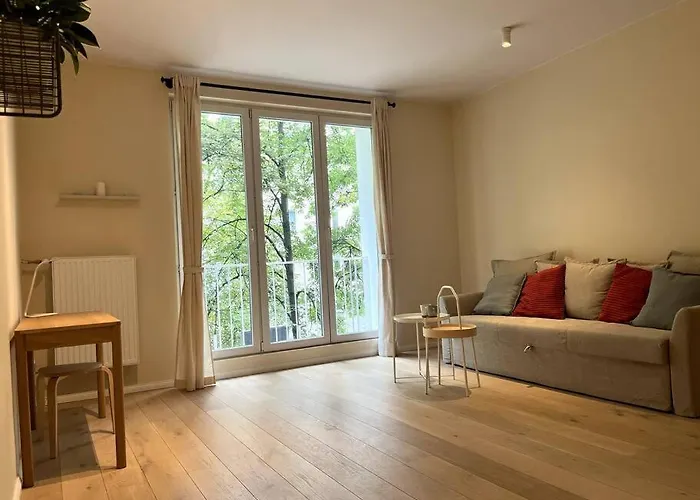 Cozy Studio Flat In Saska Kepa