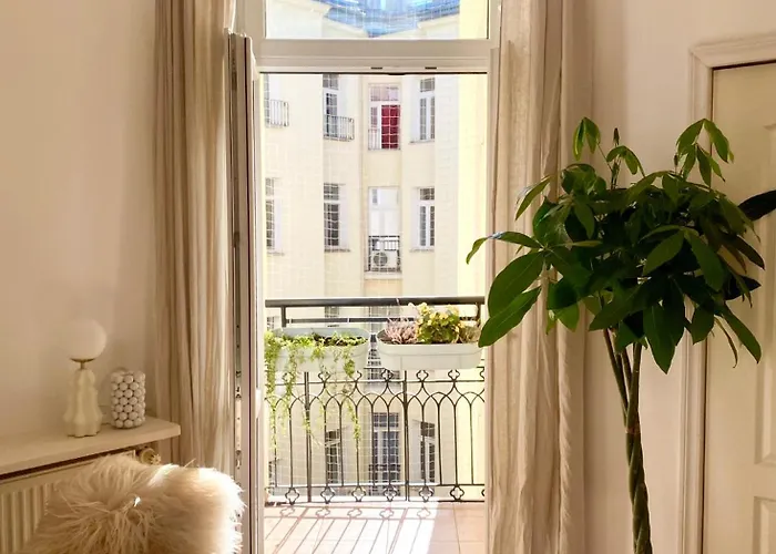 Sienna Apartment