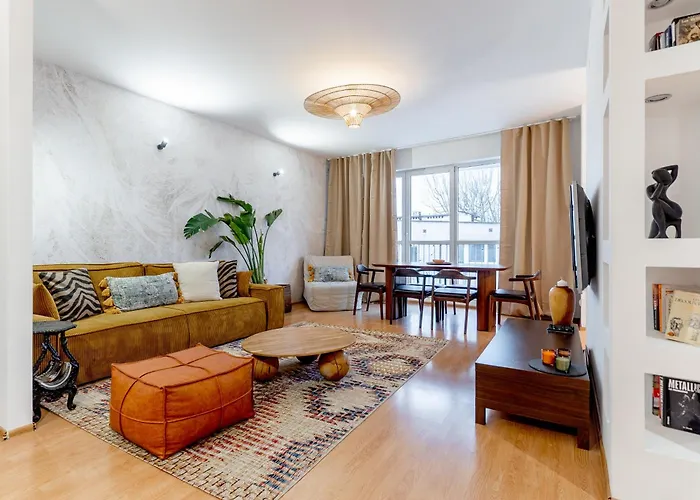 Warsaw Concierge Saxon Apartment