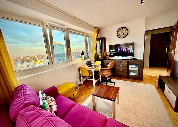 Super Apartment Yellow 2X Metro Fast Wifi 1 Gbs Netflix Panorama Miasta