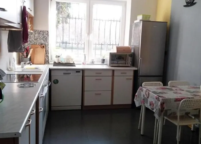 Mira Rent House