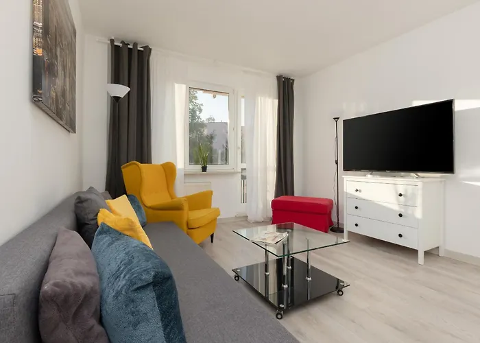 Kopcinskiego Bright & Spacious Apartment Warsaw Ursynow By Noclegi Renters