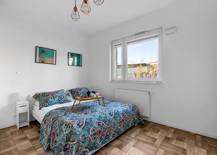 Praga Apartment - Terrace & Parking - By Rentujemy