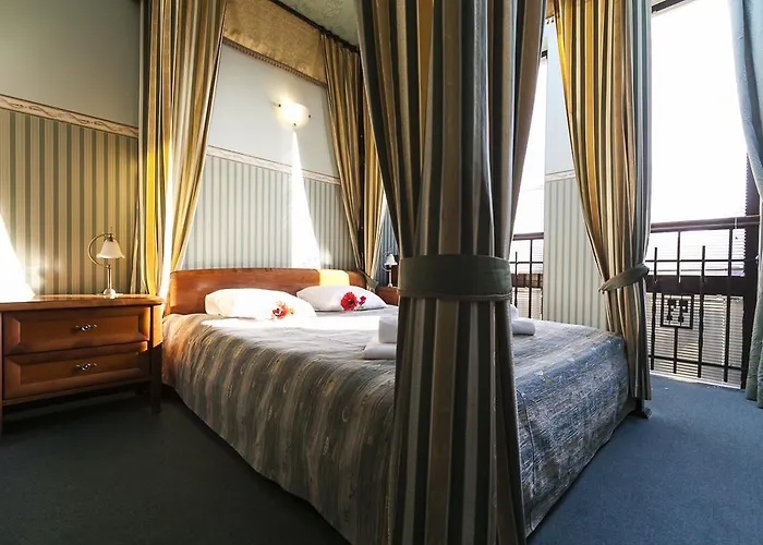 Fort Hotel