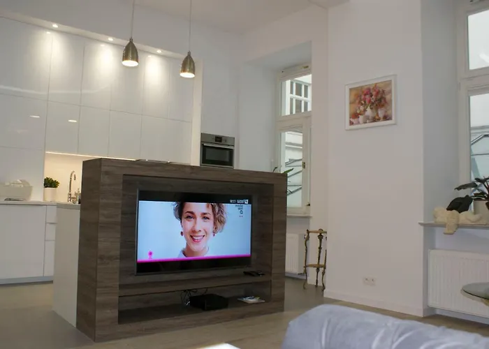 Lovely Apartment- Poznanska 16