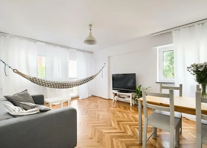 Chmielna Hammock Apartment
