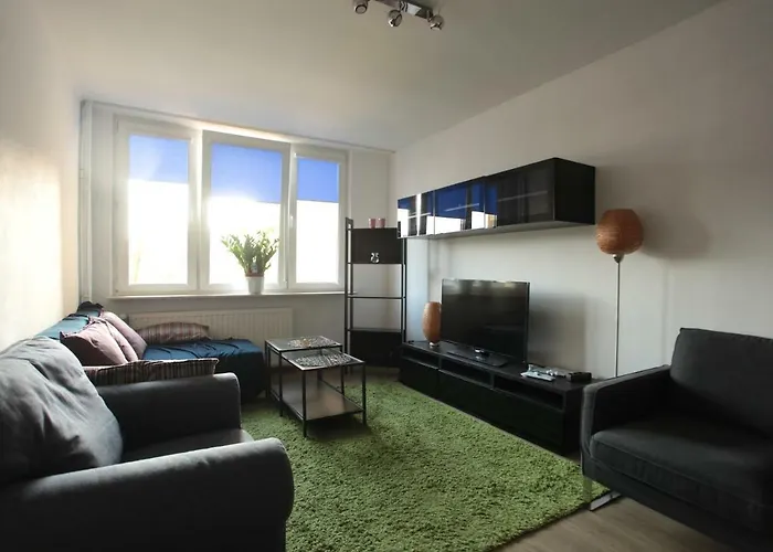 Feel Like Home In Warsaw