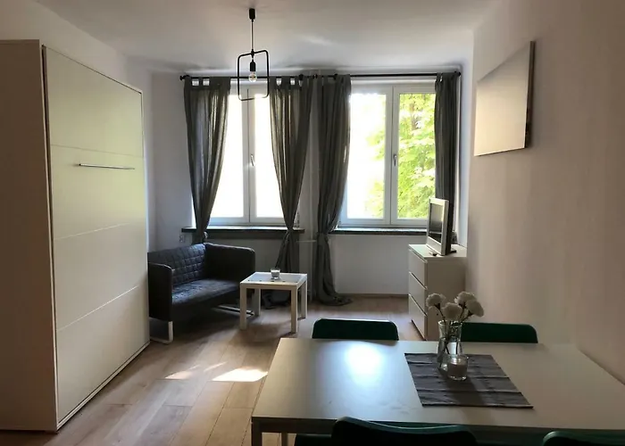 Flat Chmielna Street