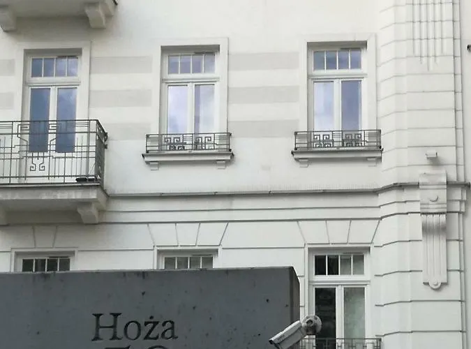 Apartment Hoza 50 With A Balcony In Close Center