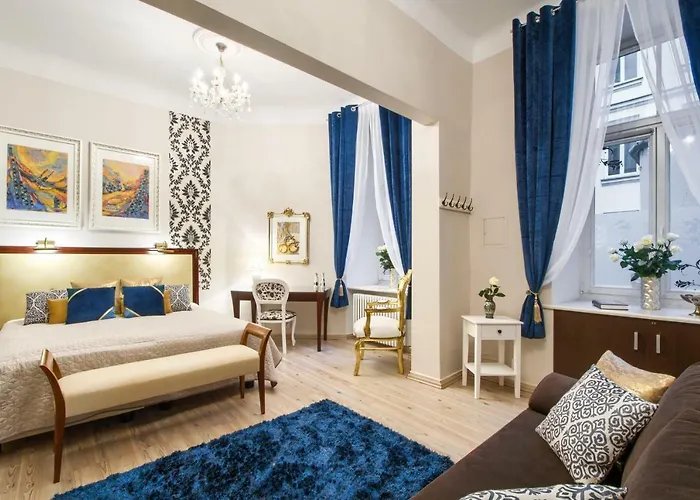Clicktheflat Palace Of Culture Art Apartment