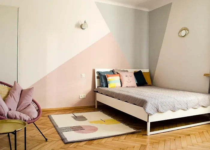 New Life Apartment Next To Metro Station