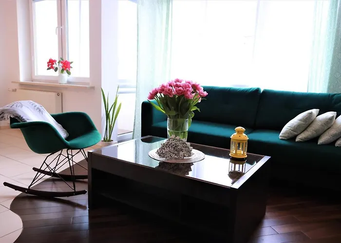 Stylish And Spacious By Cooee Apartments