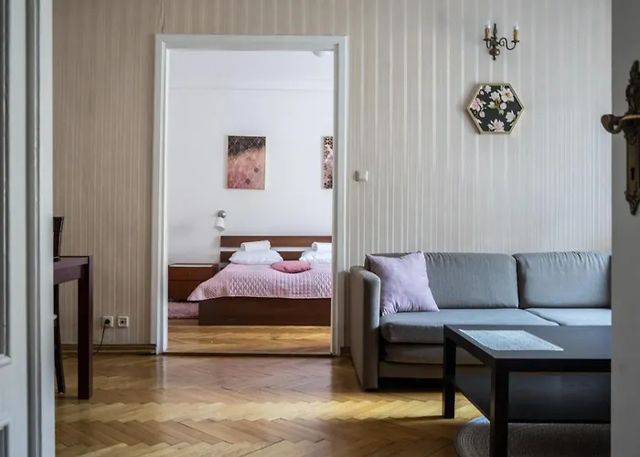 Elegant Apartment Royal Route II