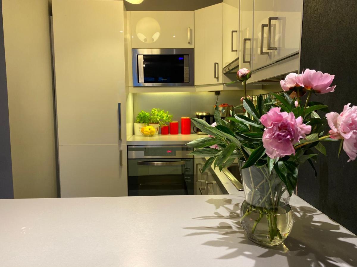 Good Time - Zgoda Apartment Warschau