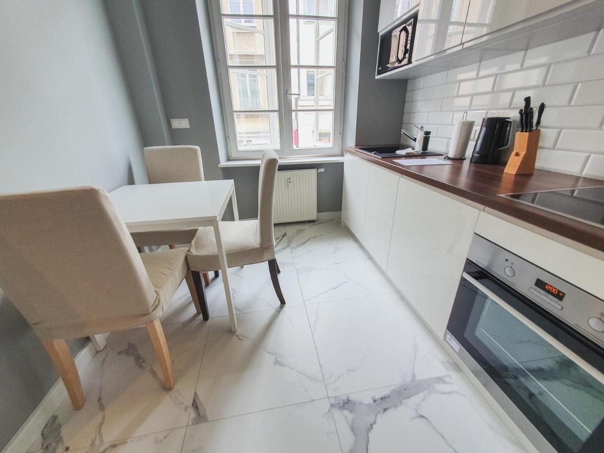Aparthotel Royal Route 3*