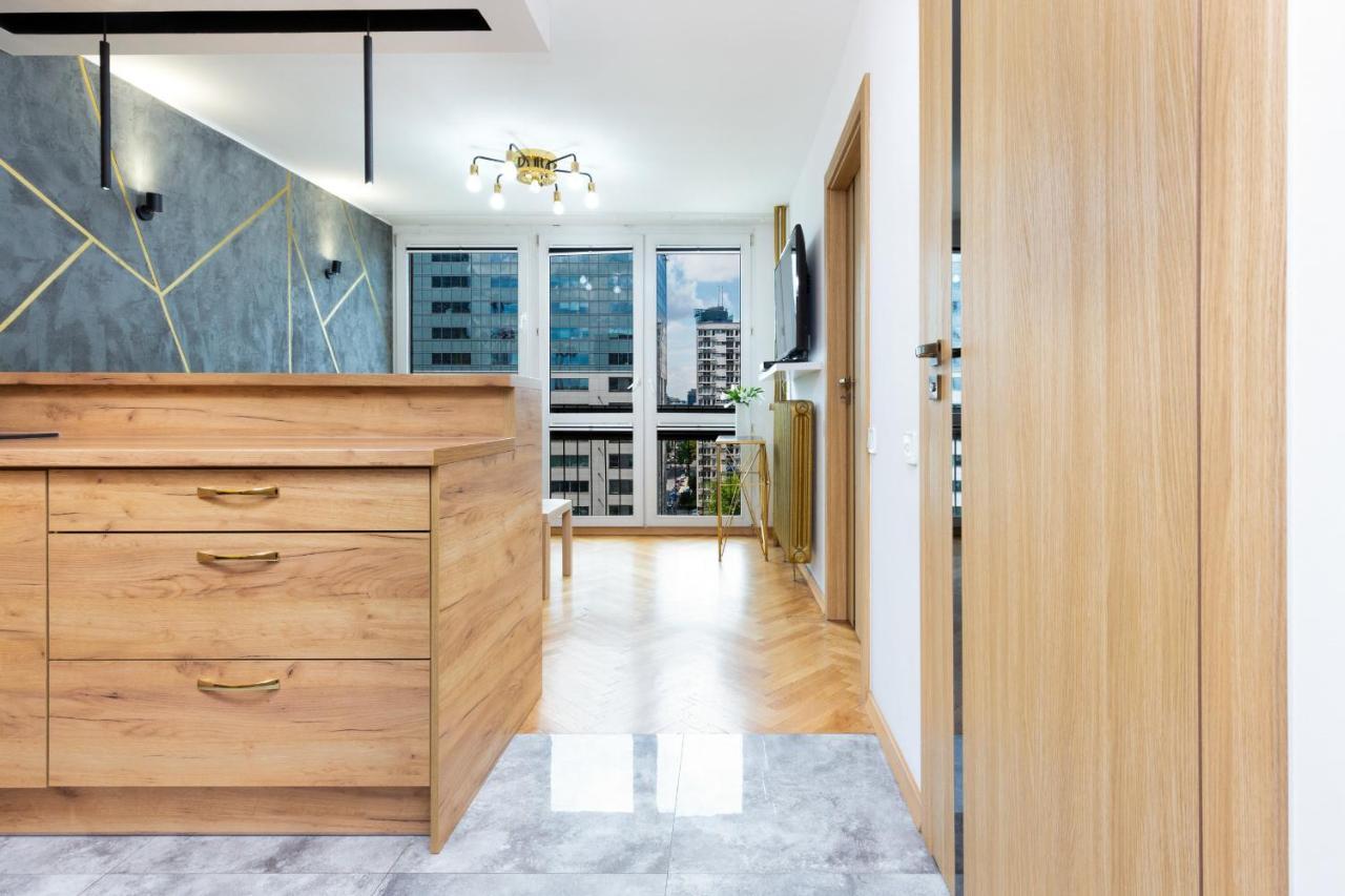 By Renters Apartamento *
