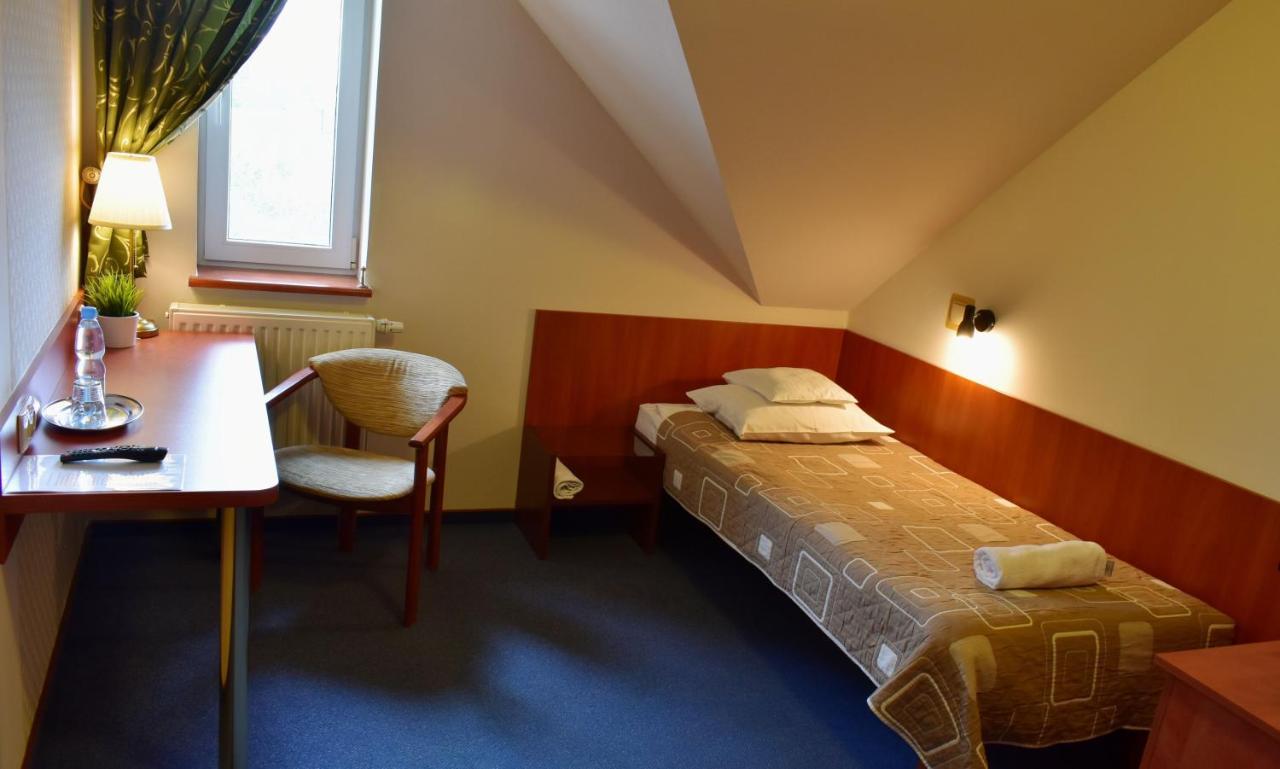 Zlote Deby 3* Warsaw