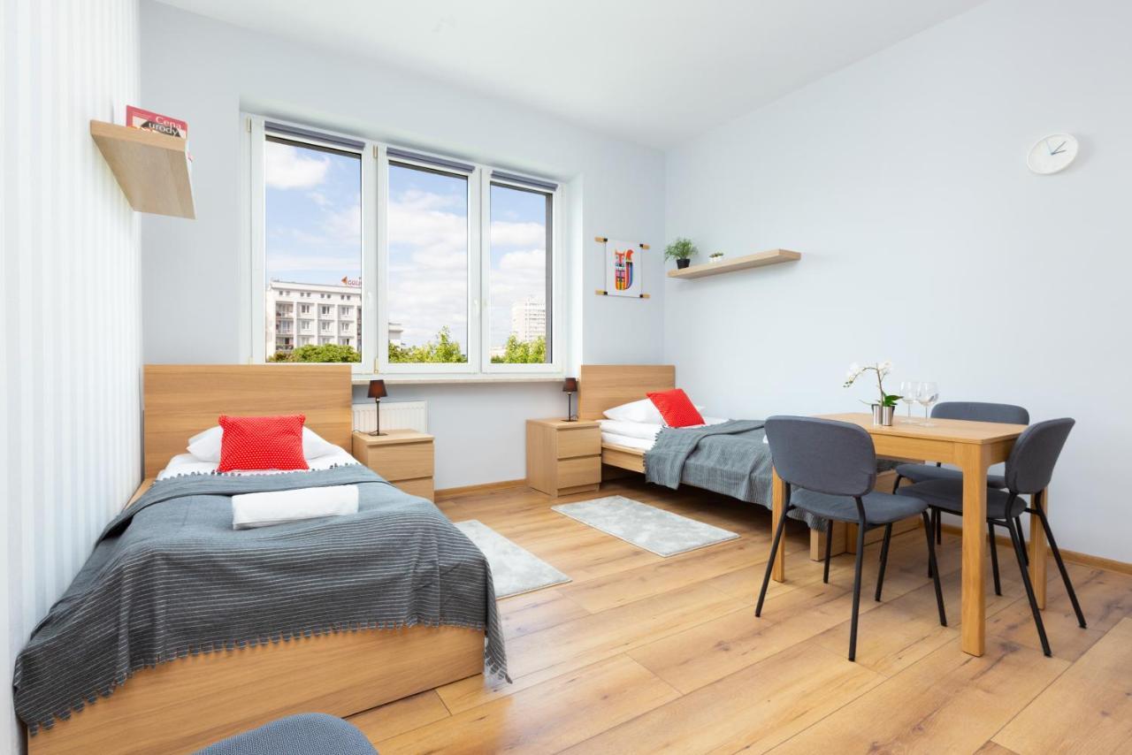 Pulawska By Renters Apartment