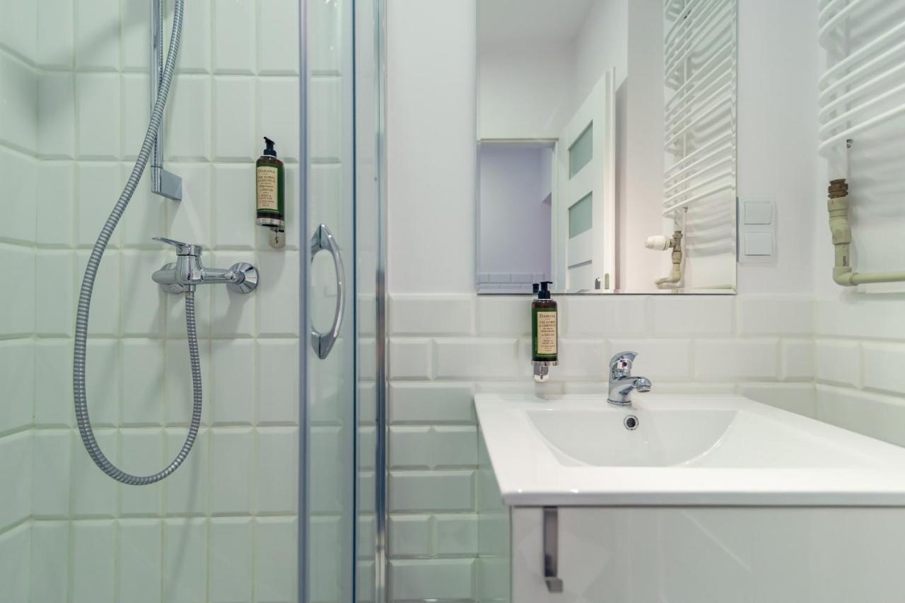 Rent Like - Złota 65 *