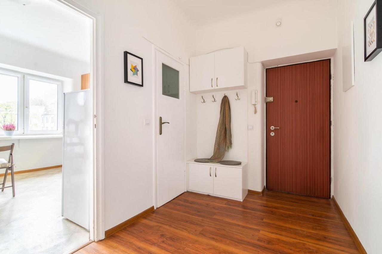 Rent Like - Aleja Niepodległości 157 *